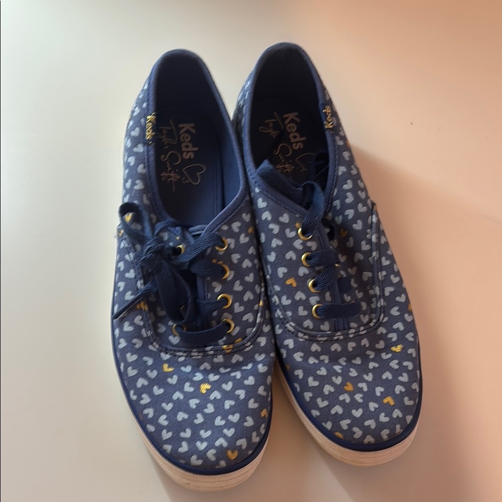 Taylor swift keds - blue - hearts!!